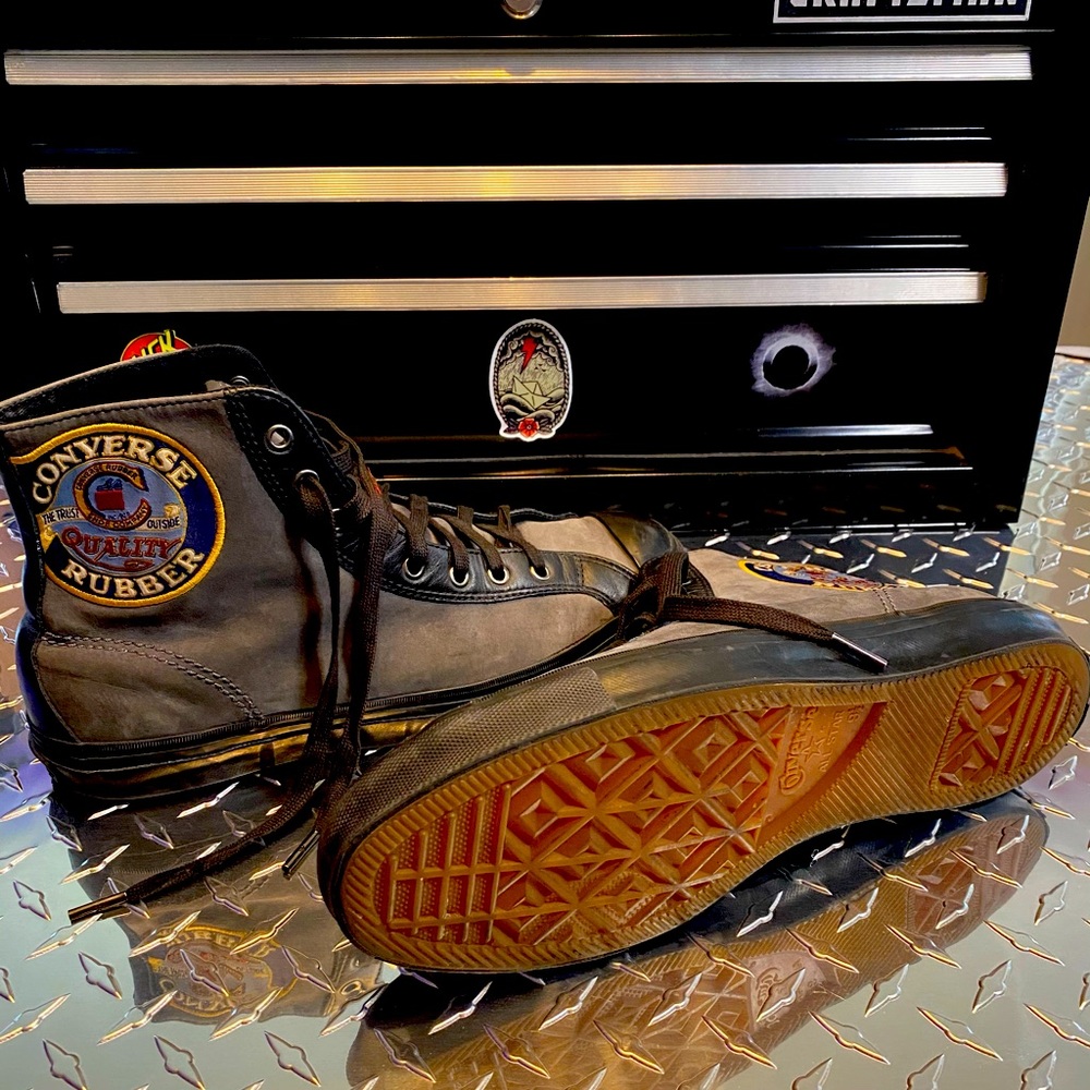 Sz. 9.5 Rare Discontinued Stock Chuck Taylors